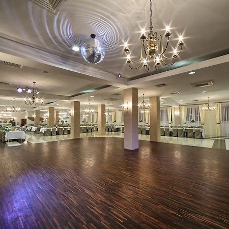 Hotel Stara Fabryka Malogoszcz Dış mekan fotoğraf