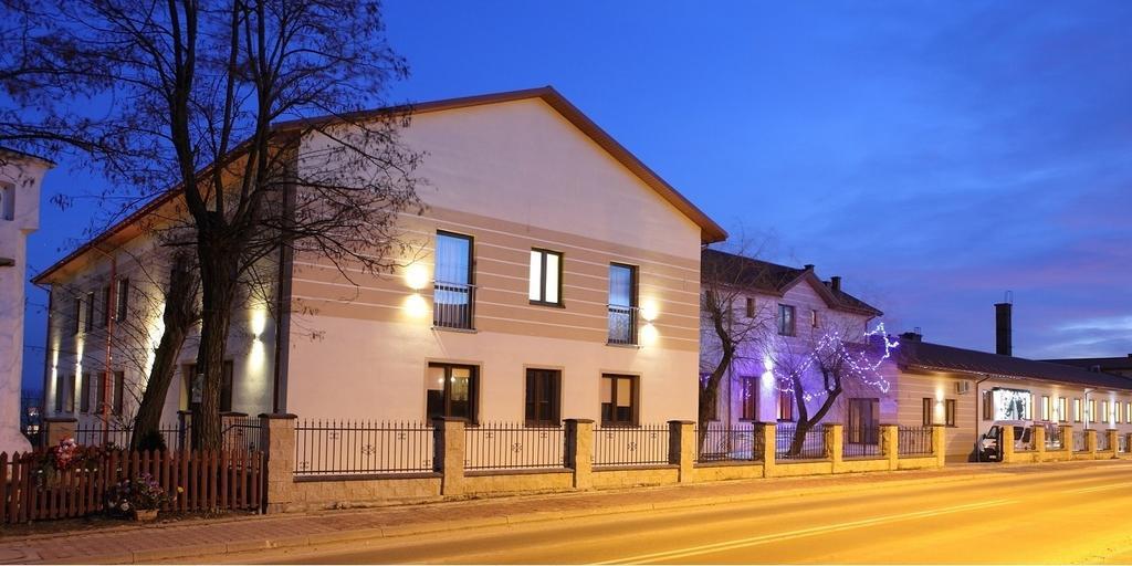 Hotel Stara Fabryka Malogoszcz Dış mekan fotoğraf