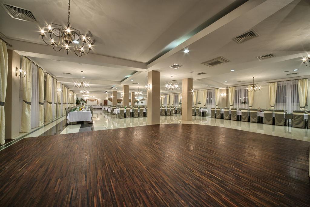 Hotel Stara Fabryka Malogoszcz Dış mekan fotoğraf