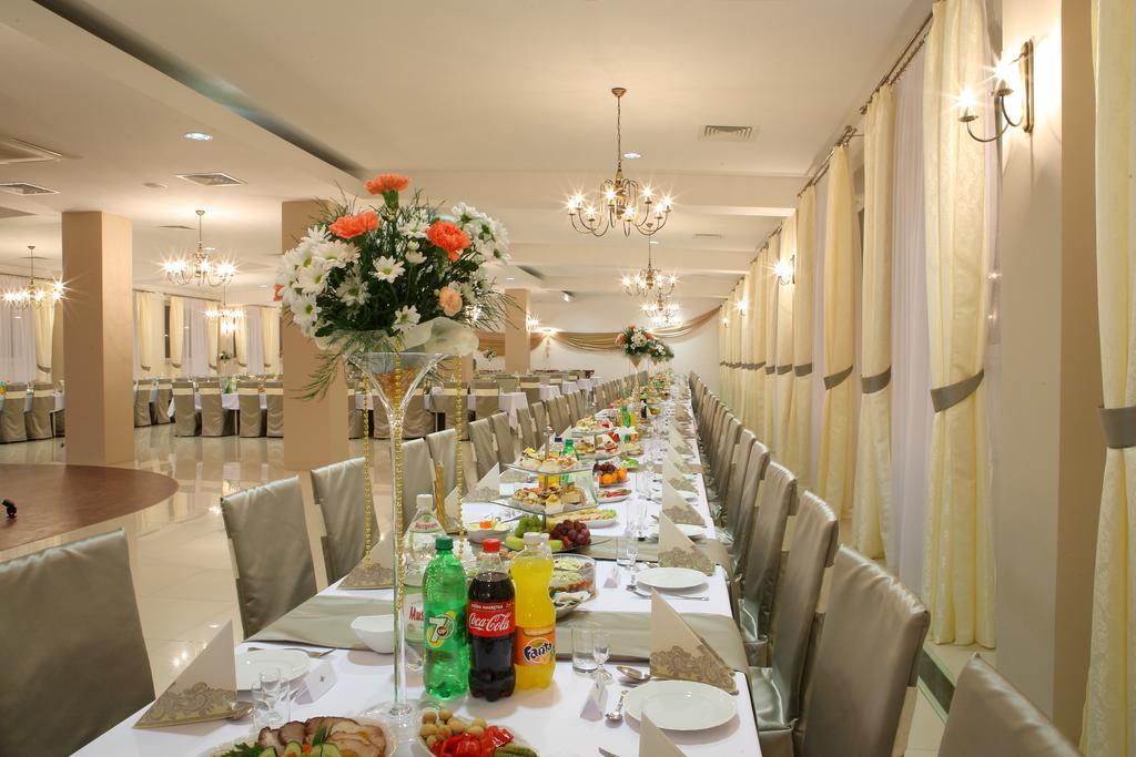 Hotel Stara Fabryka Malogoszcz Dış mekan fotoğraf